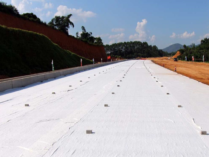 南宁土工布公路养护案例